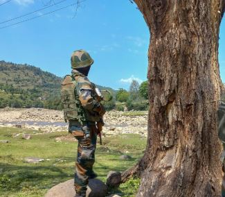 'जम्मू-कश्मीर के डोडा में सर्च ऑपरेशन जारी | '